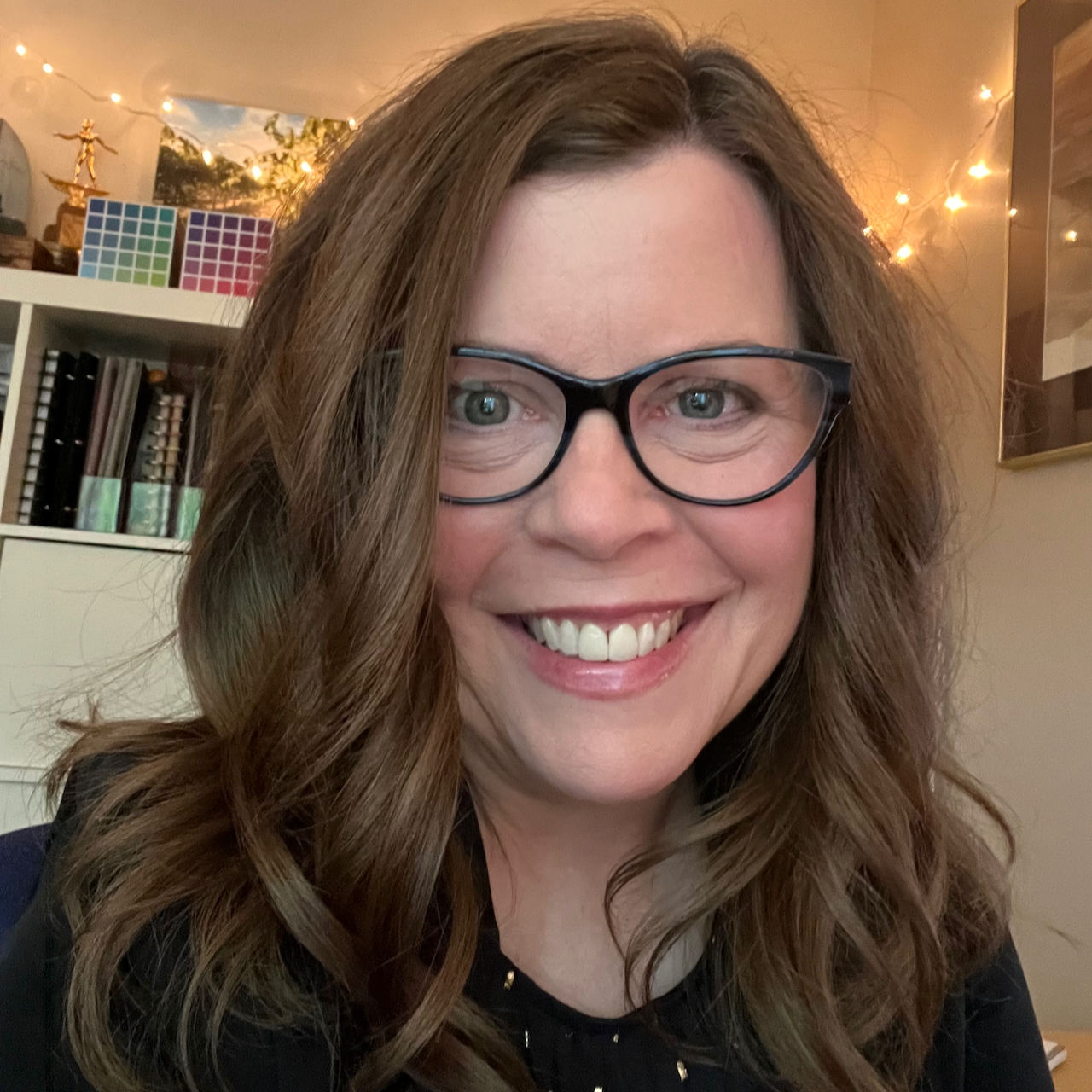 Jen Abe, Certified Astrologer and Tarot Reader